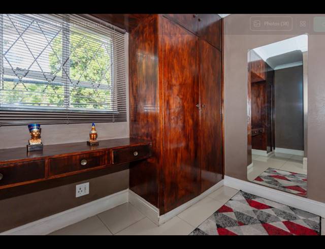 4 BEDROOM HOUSE FOR SALE IN PARKHILL GARDENS